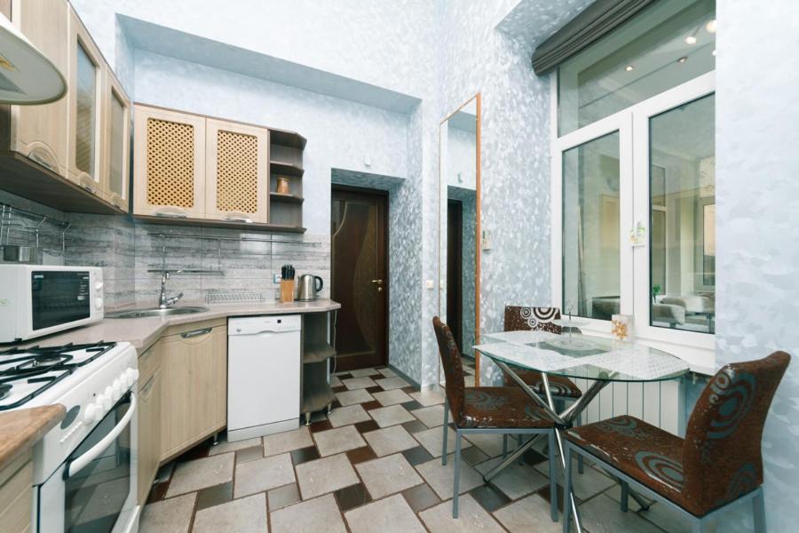 Stylish Two-Level Flat 2 Min From Khreschatyk Kiev Extérieur photo