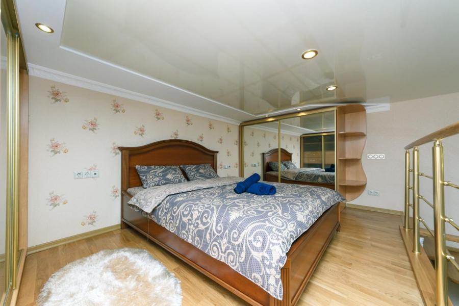 Stylish Two-Level Flat 2 Min From Khreschatyk Kiev Extérieur photo