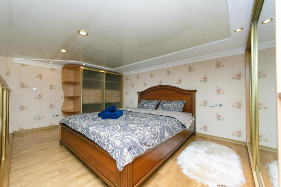 Stylish Two-Level Flat 2 Min From Khreschatyk Kiev Extérieur photo